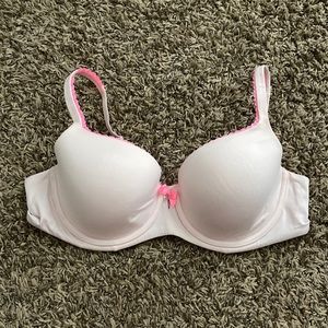 Victoria’s Secret bra size 36D